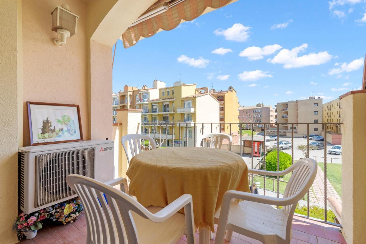 Welcs Apartamento 062 Emp Cerca Del Mar เอมปูเรียบราบา ภายนอก รูปภาพ