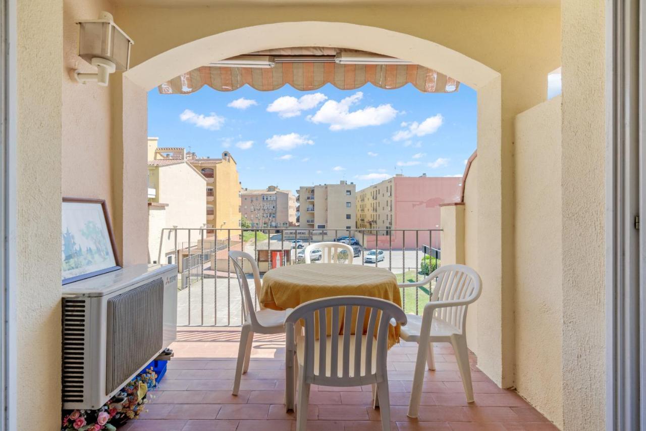 Welcs Apartamento 062 Emp Cerca Del Mar เอมปูเรียบราบา ภายนอก รูปภาพ